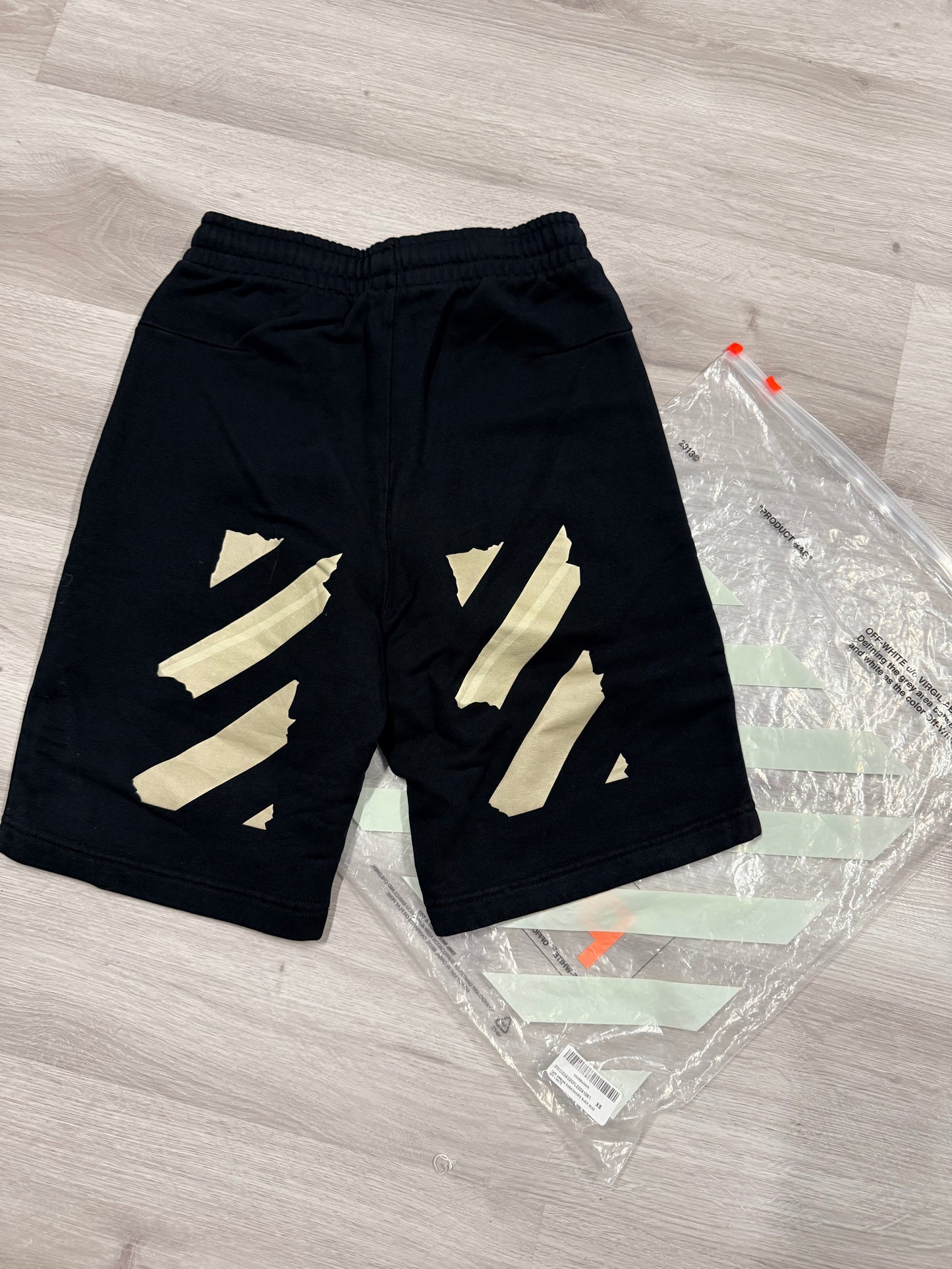 Arrow Shorts